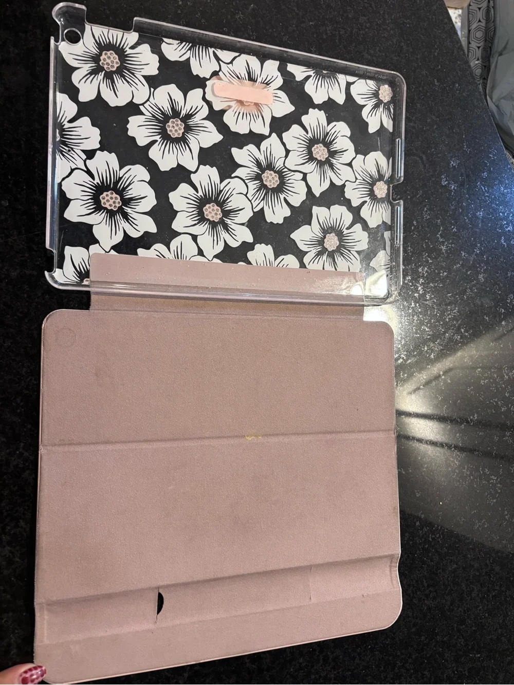 kate spade Pink and White Floral Tablet Folio‎ - Size 10x7